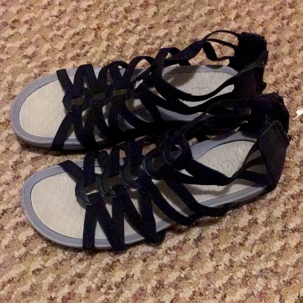 Nice shoes that won’t hurt your feet